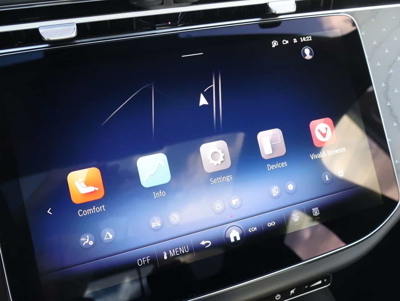 2025 Mercedes-Benz E-Class E350 - Image 20