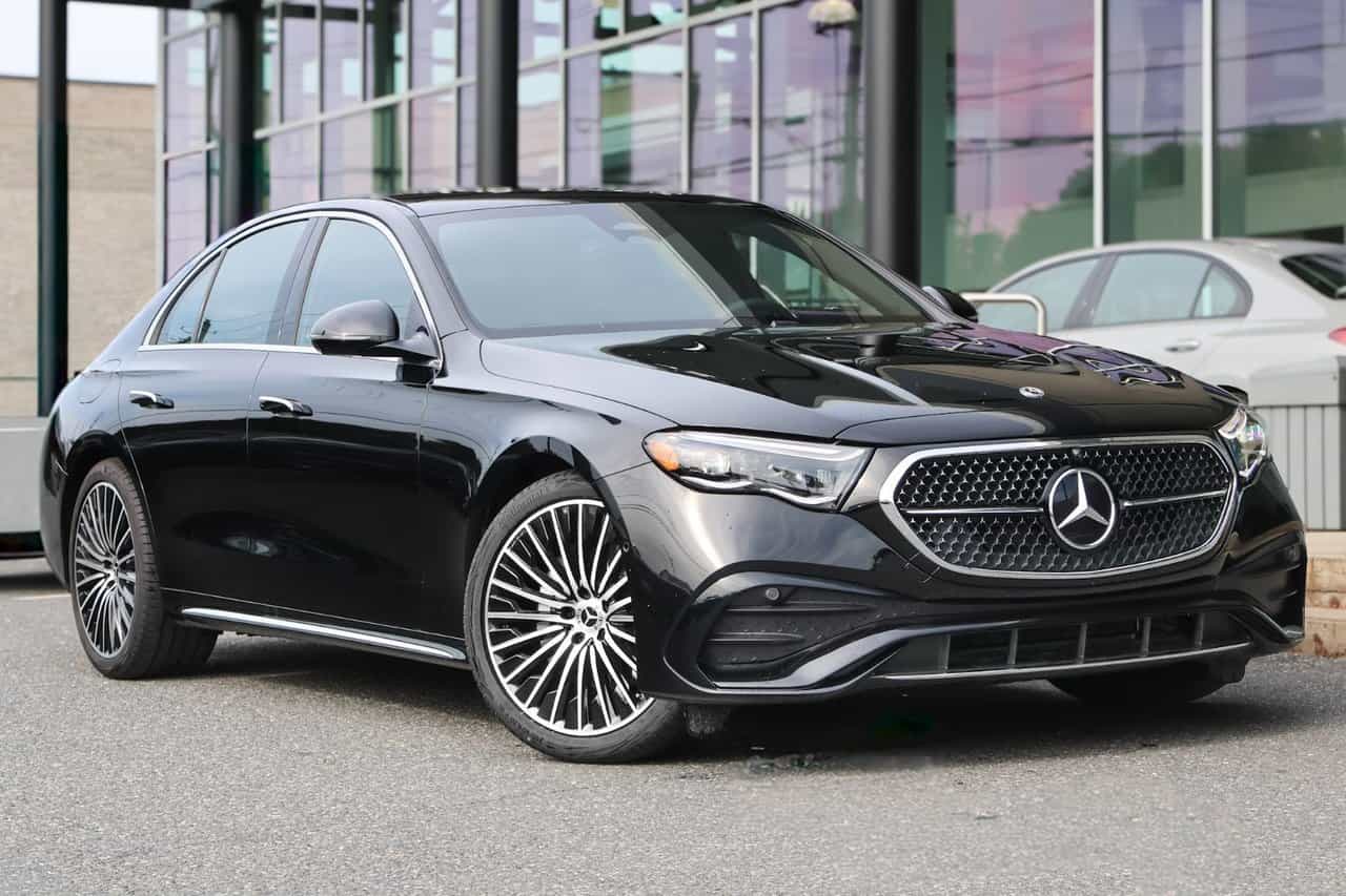 Image 1 Mercedes-Benz E-Class E350 2025