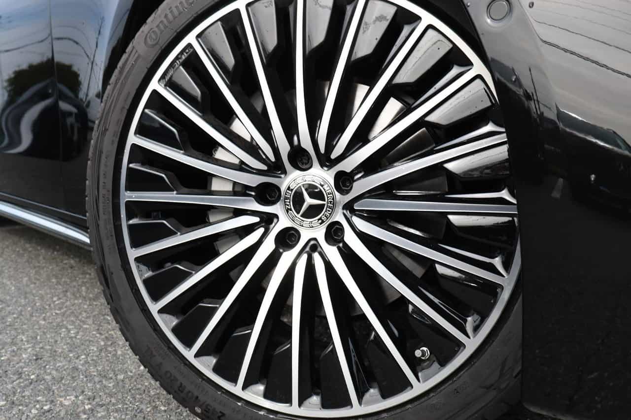 Image 6 Mercedes-Benz E-Class E350 2025