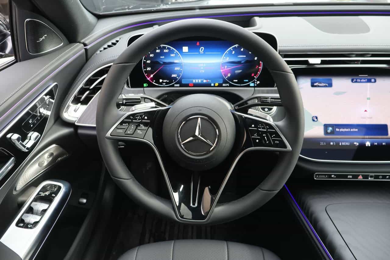 Image 19 Mercedes-Benz E-Class E350 2025