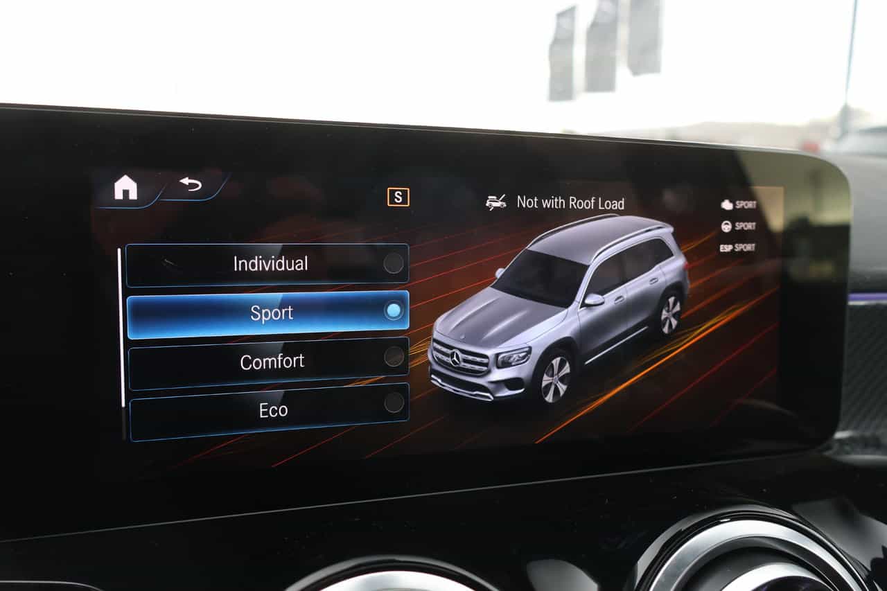 2023 Mercedes-Benz GLB-Class GLB250 - Image 21