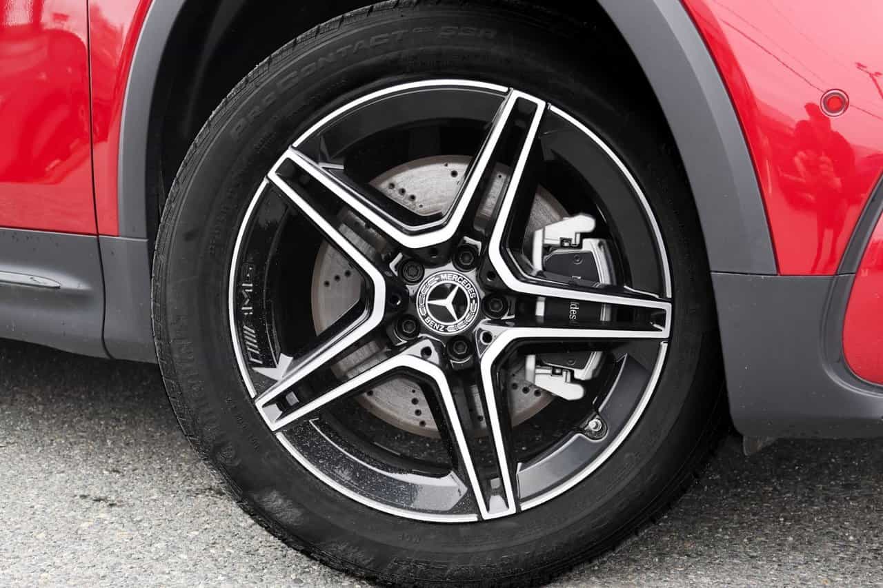 2025 Mercedes-Benz GLB GLB250 - Image 6