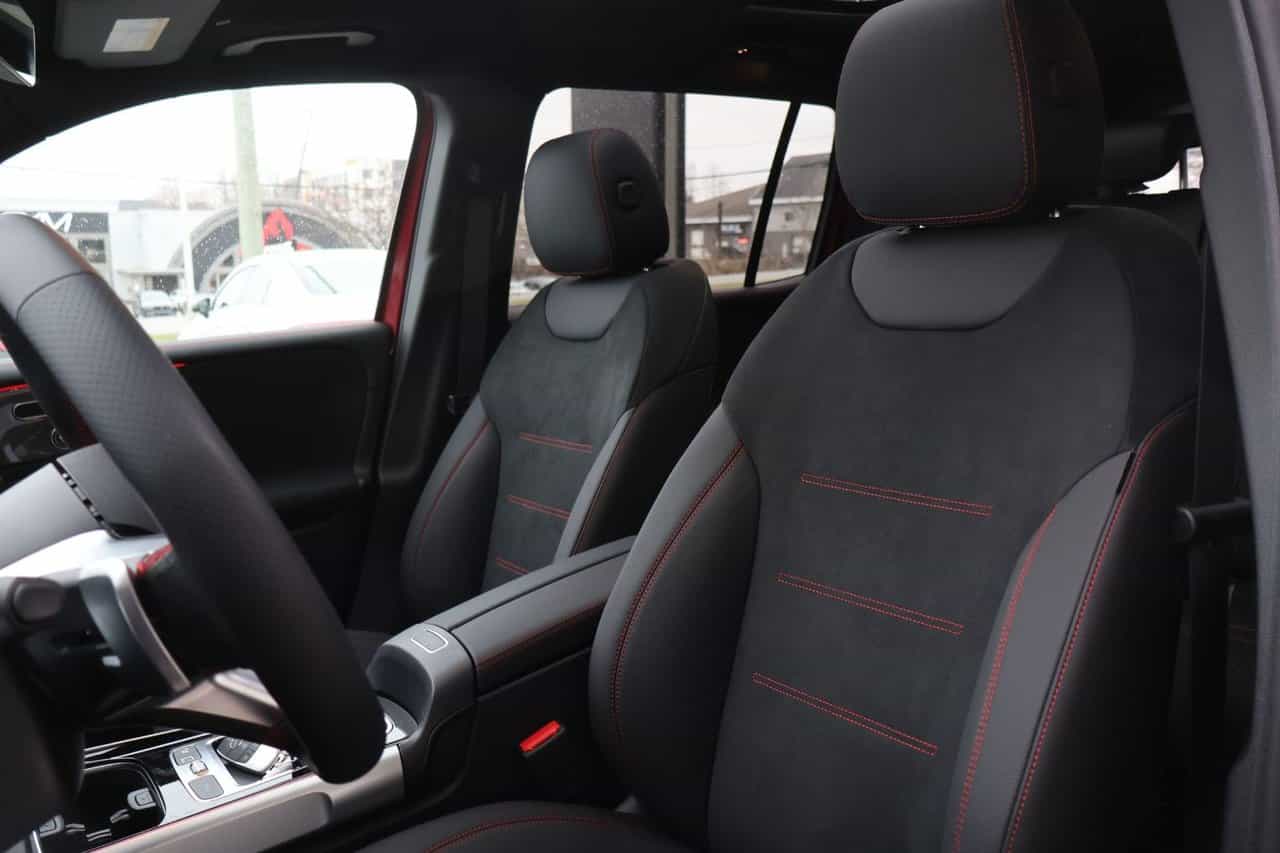 2025 Mercedes-Benz GLB GLB250 - Image 15