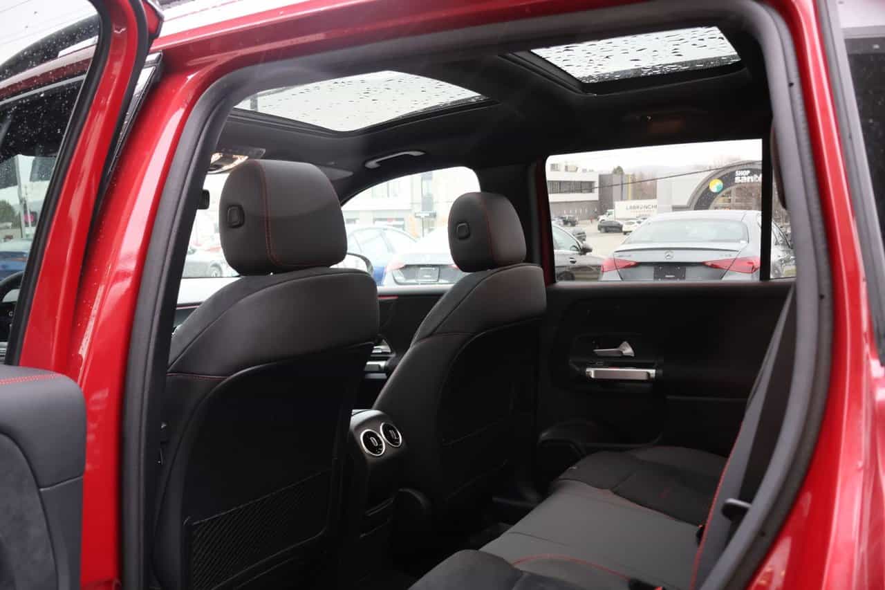 2025 Mercedes-Benz GLB GLB250 - Image 16