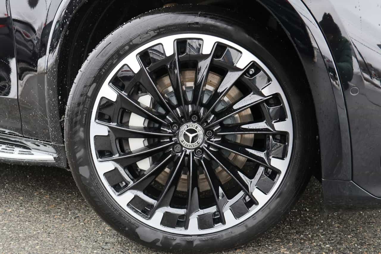 2025 Mercedes-Benz EQS SUV EQS450 - Image 8