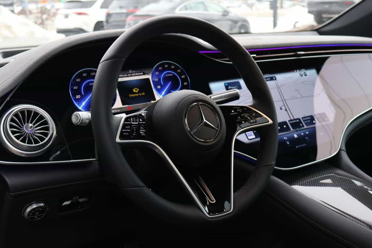 2025 Mercedes-Benz EQS SUV EQS450 - Image 16