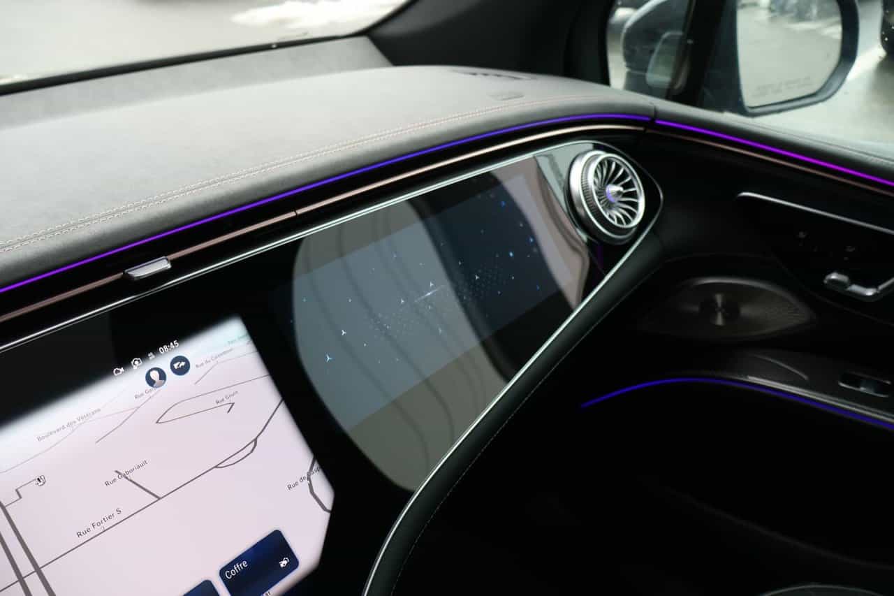 2025 Mercedes-Benz EQS SUV EQS450 - Image 4