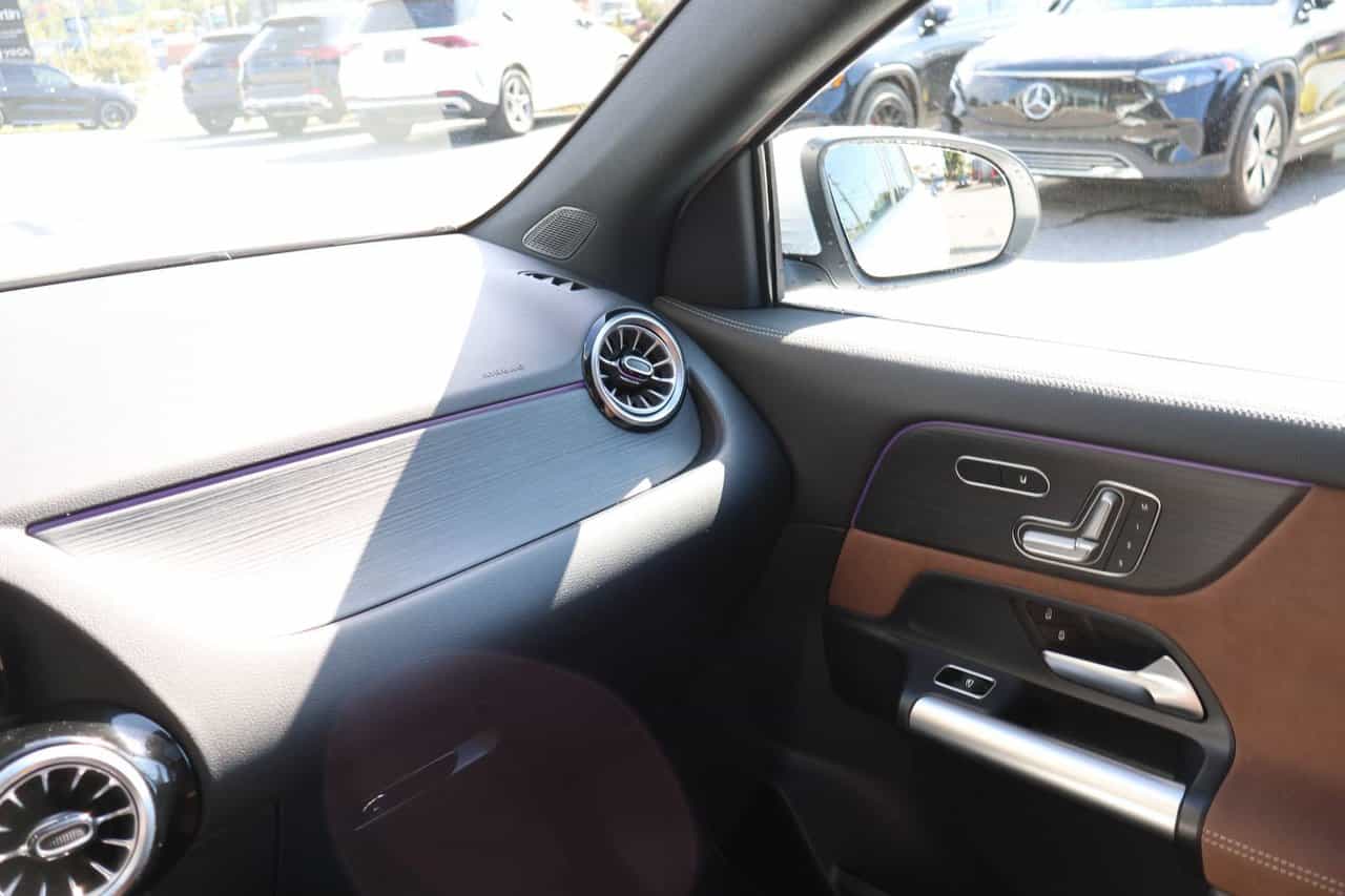 2025 Mercedes-Benz GLA GLA250 - Image 16