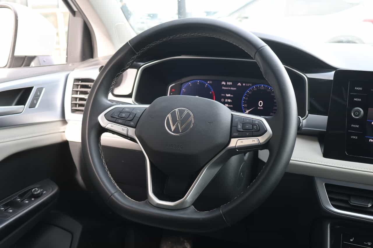 2025 Volkswagen Taos Comfortline - Image 2