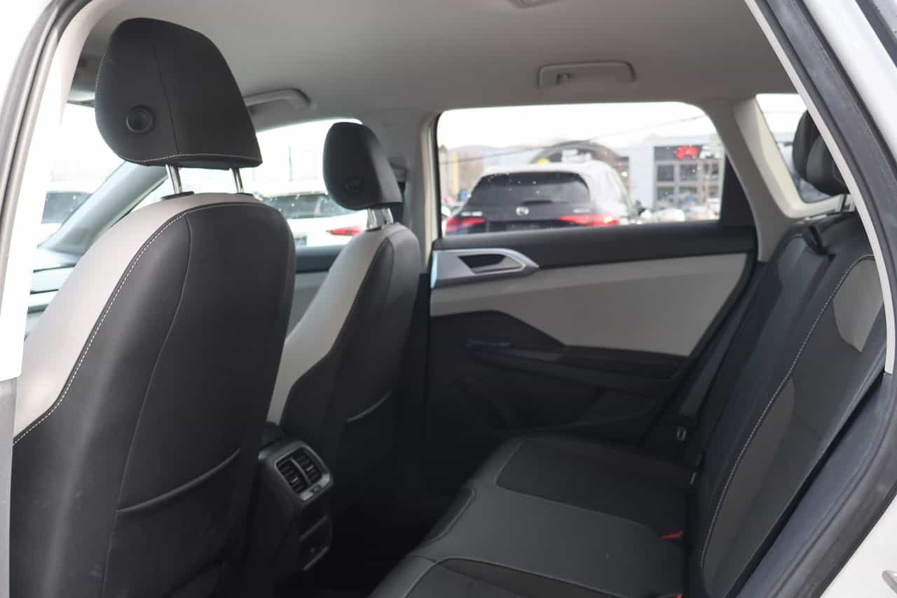 2025 Volkswagen Taos Comfortline - Image 14