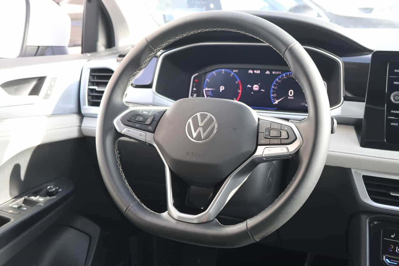 Image 2 Volkswagen Taos Comfortline 2025