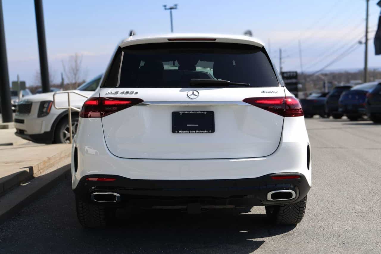 2025 Mercedes-Benz GLE-Class GLE450e - Image 9