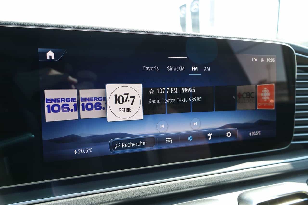 2025 Mercedes-Benz GLE GLE450e - Image 21