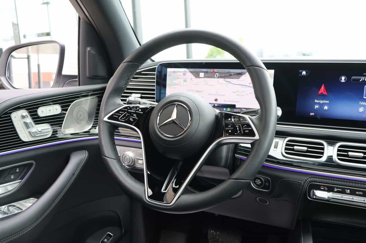 2025 Mercedes-Benz GLE-Class GLE450 - Image 2