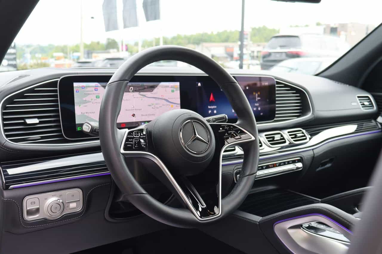 2025 Mercedes-Benz GLE-Class GLE450 - Image 11