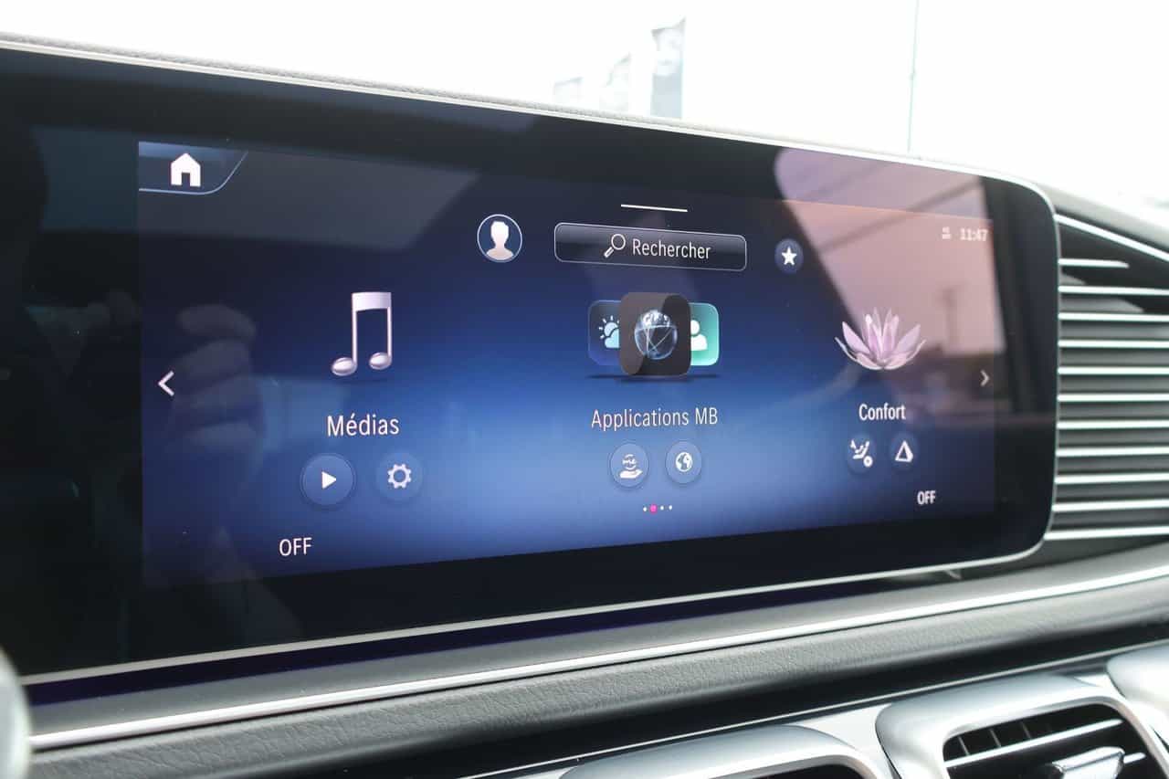 2025 Mercedes-Benz GLE-Class GLE450 - Image 25