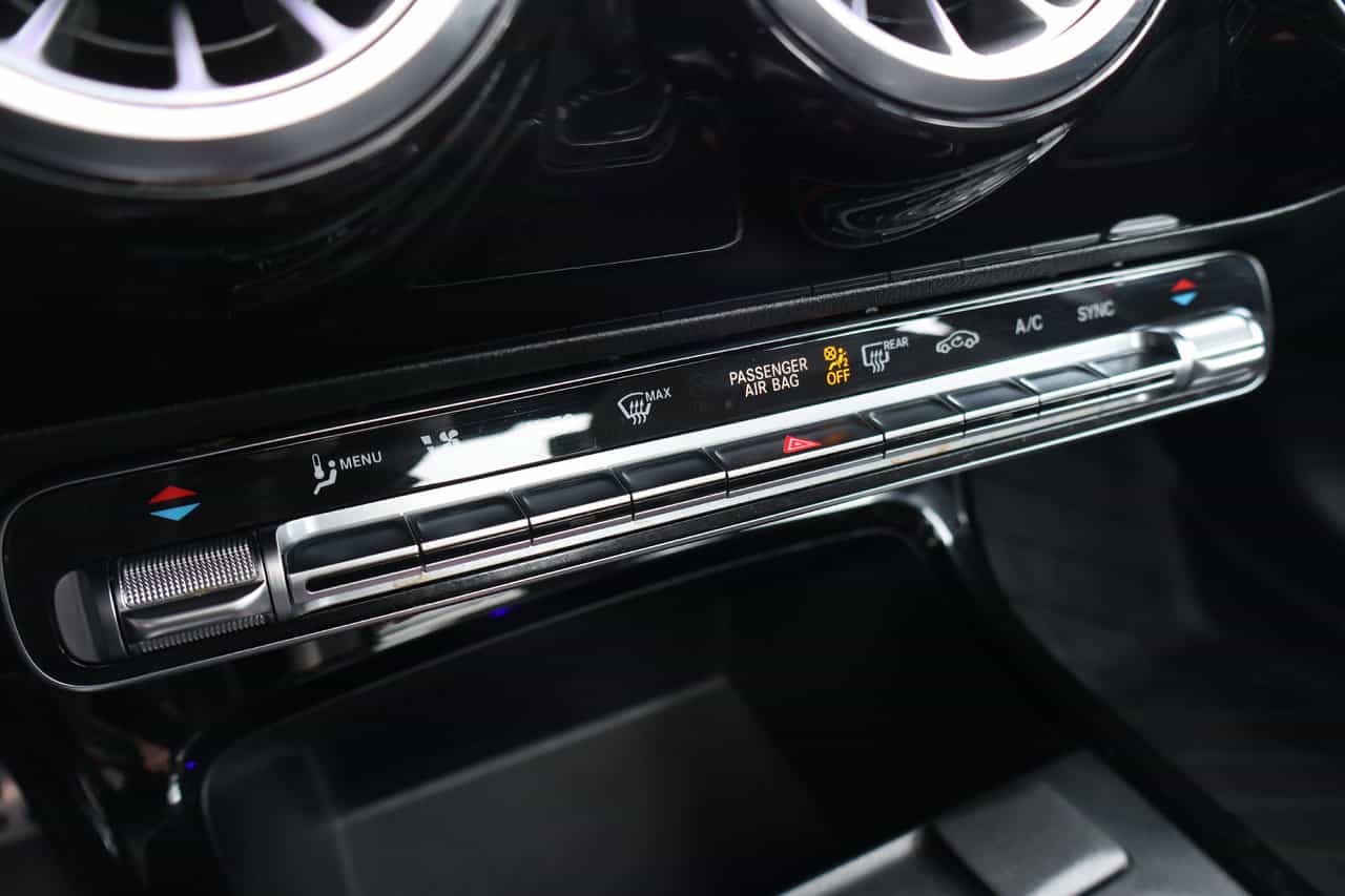 Image 24 Mercedes-Benz A-Class A220 2022