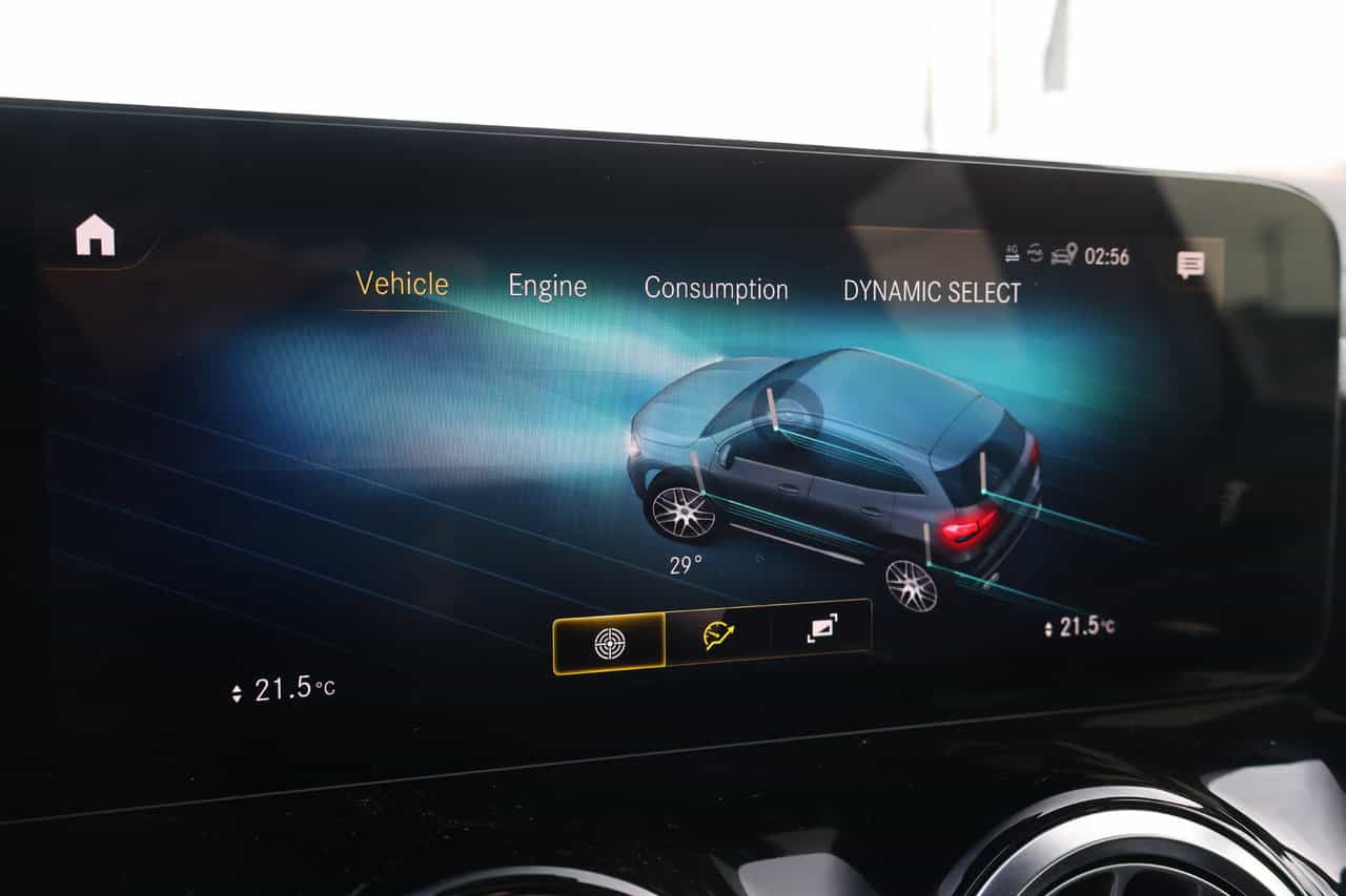 2023 Mercedes-Benz GLA-Class GLA45 AMG - Image 17