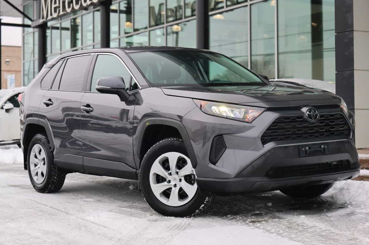 Image 1 Toyota Rav4 LE 2024