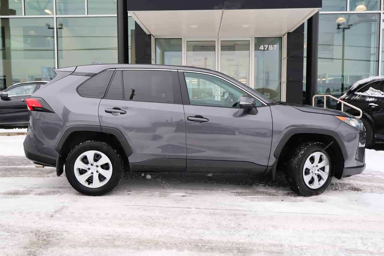 Image 5 Toyota Rav4 LE 2024