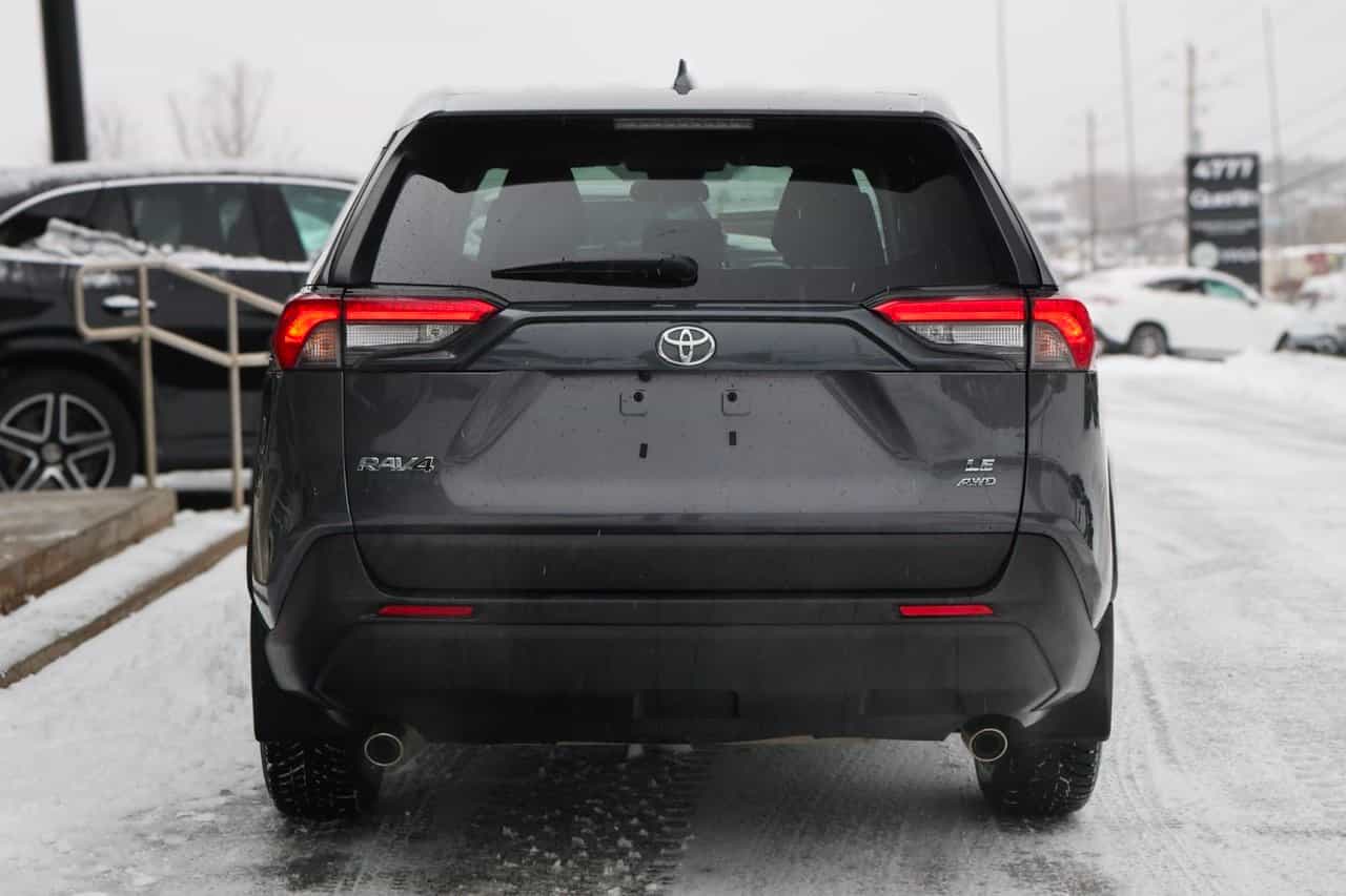 Image 7 Toyota Rav4 LE 2024