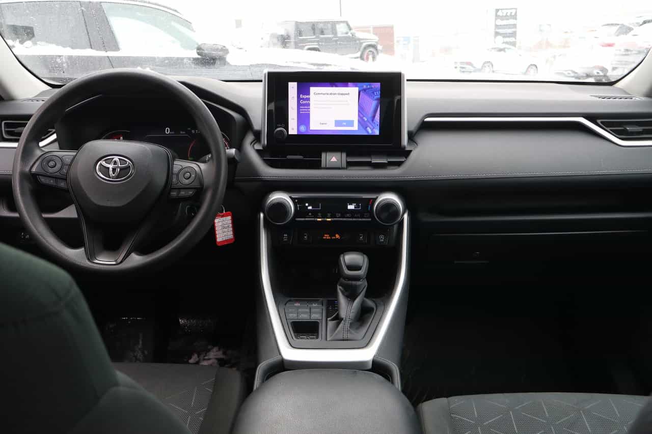 Image 12 Toyota Rav4 LE 2024