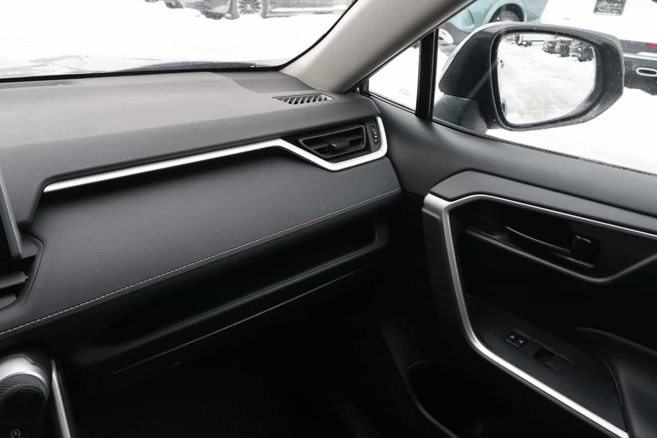 2024 Toyota Rav4 LE - Image 14