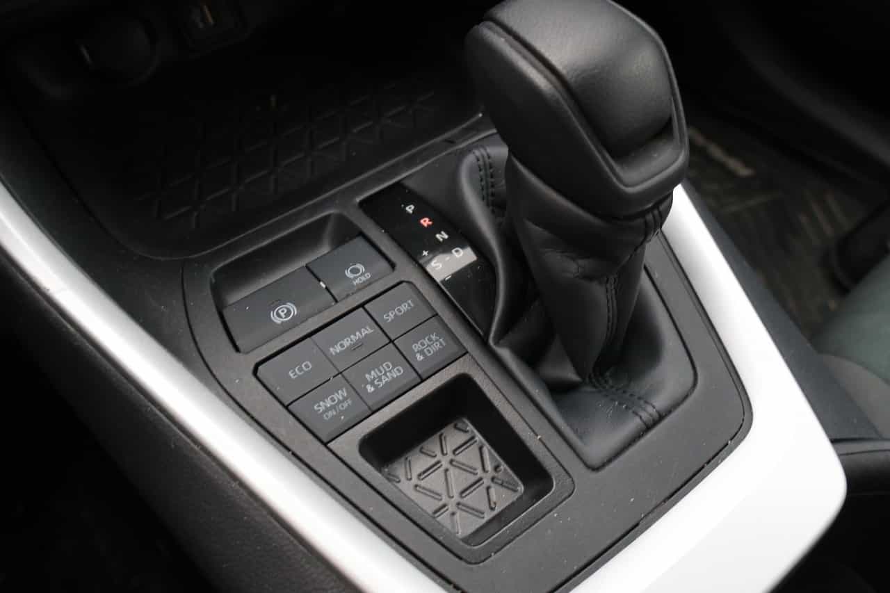 Image 20 Toyota Rav4 LE 2024