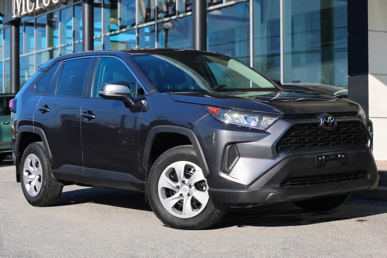 2024 Toyota Rav4 LE - Image 1
