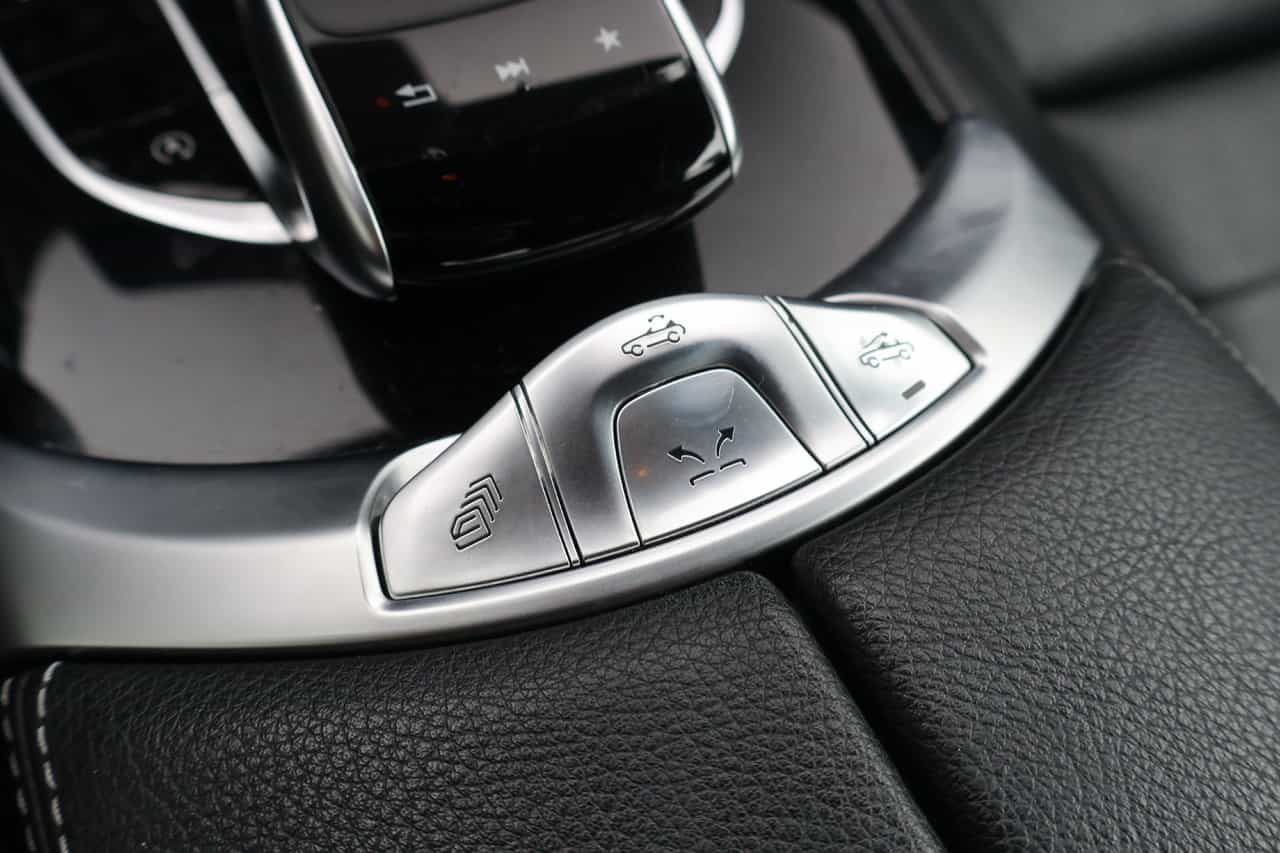 Image 22 Mercedes-Benz C-Class C300 2018