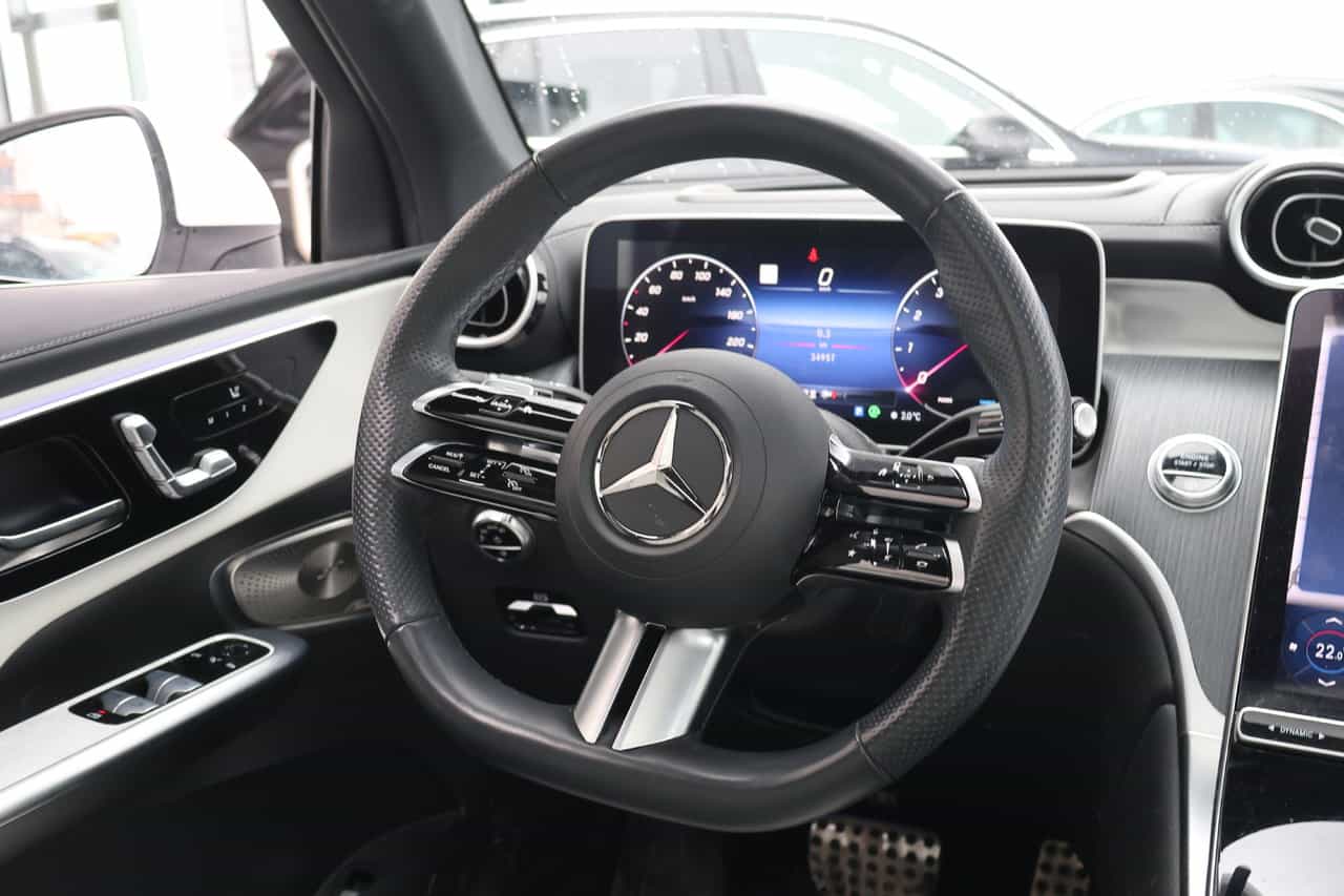 Image 2 Mercedes-Benz GLC-Class GLC300 2023