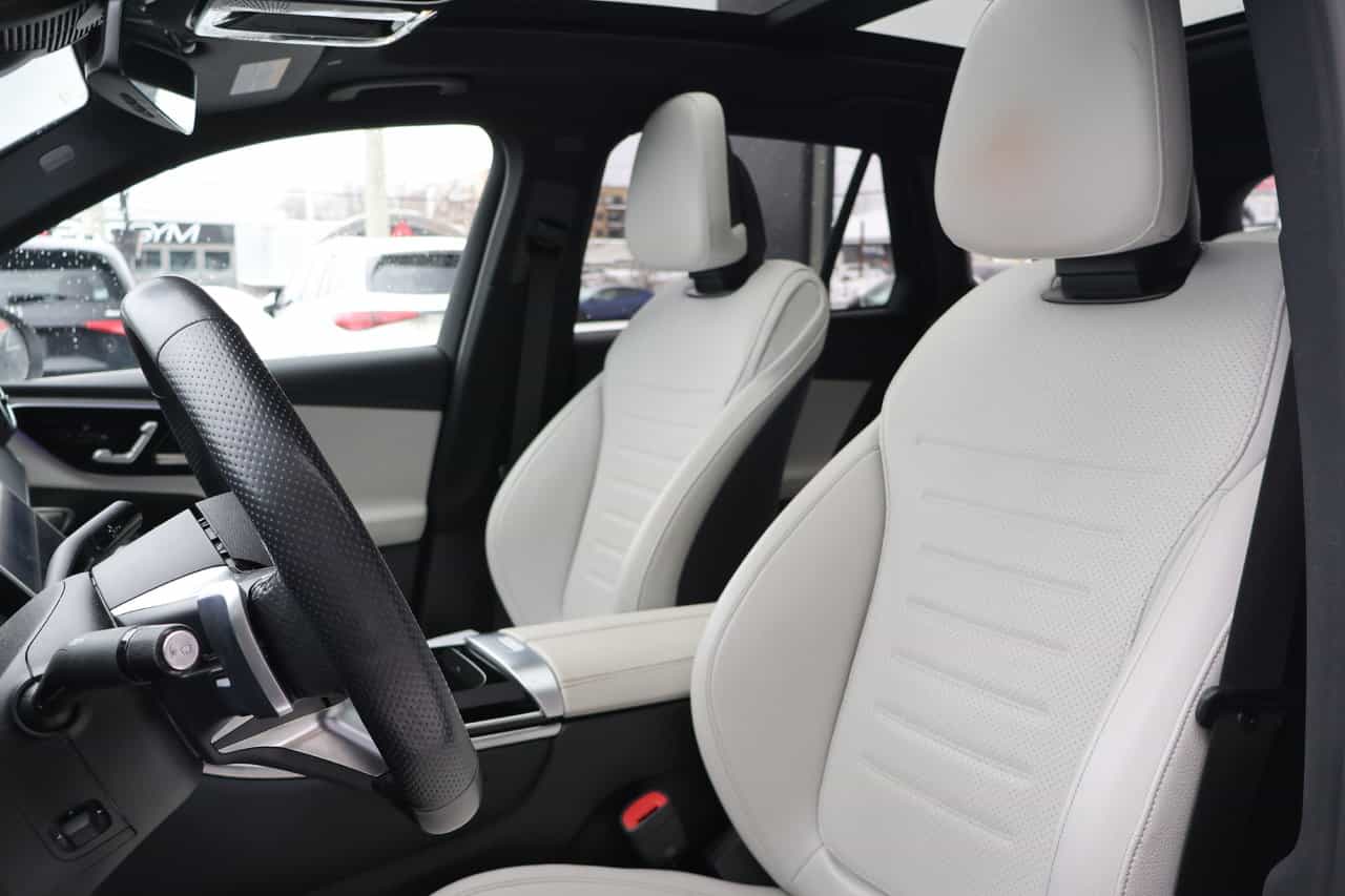 Image 3 Mercedes-Benz GLC-Class GLC300 2023