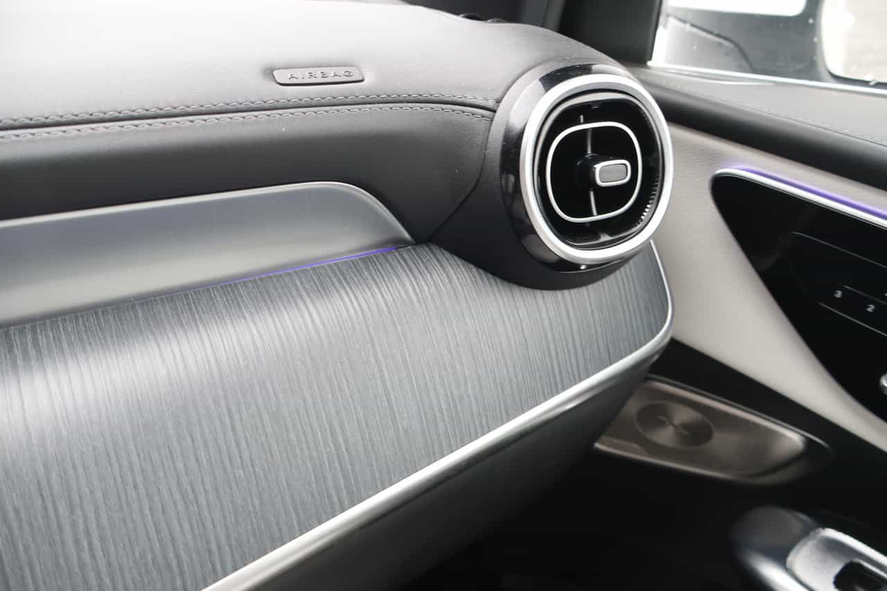 Image 16 Mercedes-Benz GLC-Class GLC300 2023