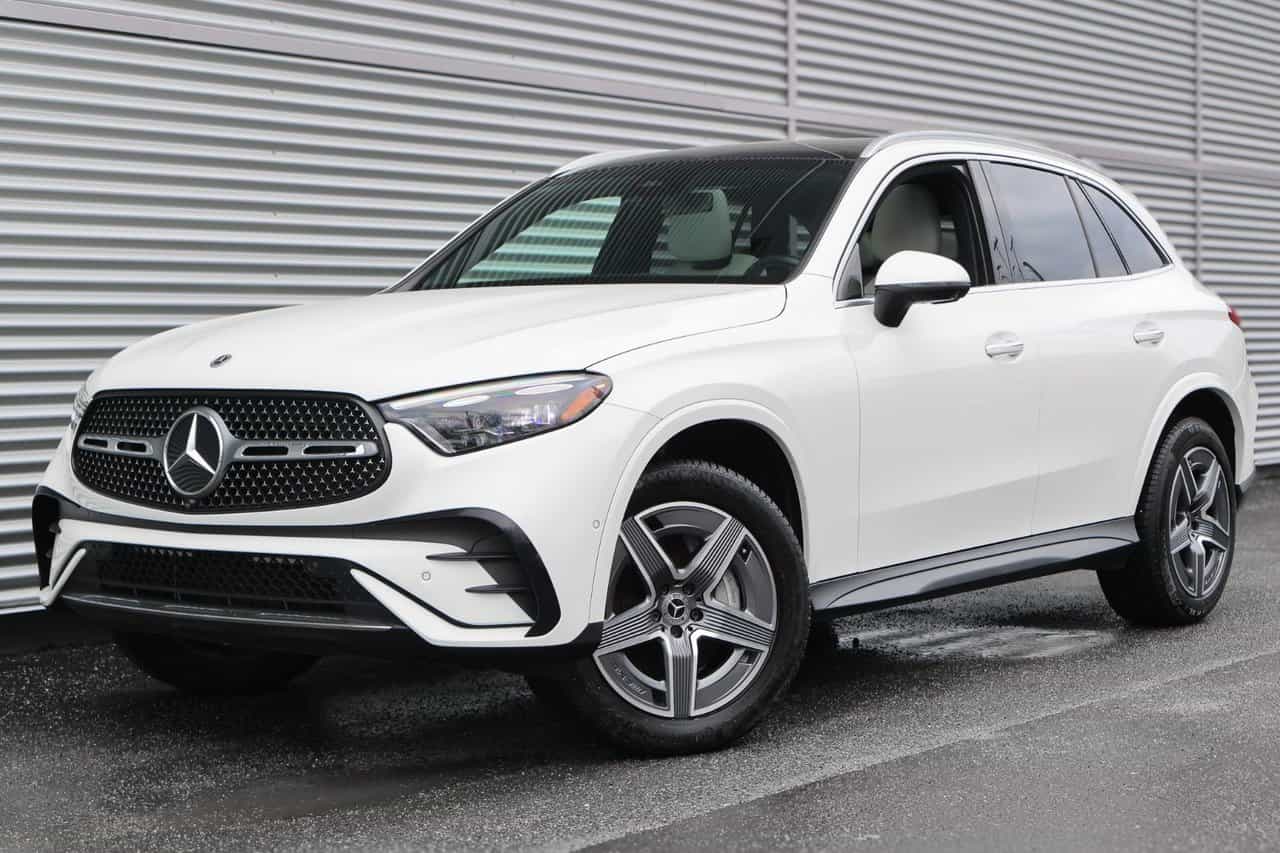 Image 1 Mercedes-Benz GLC GLC300 2023