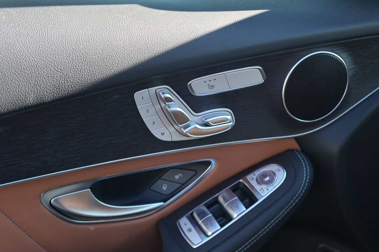 Image 9 Mercedes-Benz GLC-Class GLC300 2022