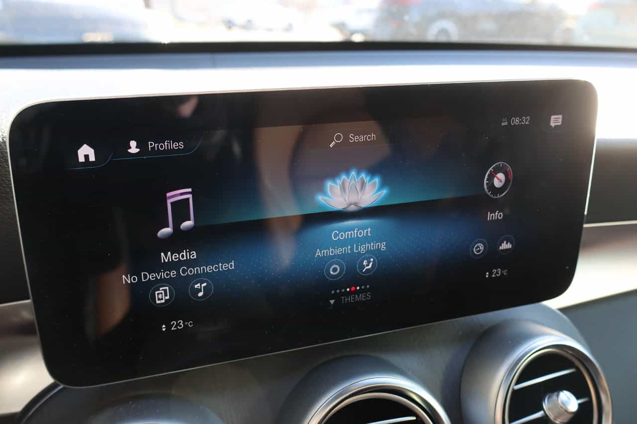 Image 16 Mercedes-Benz GLC-Class GLC300 2022