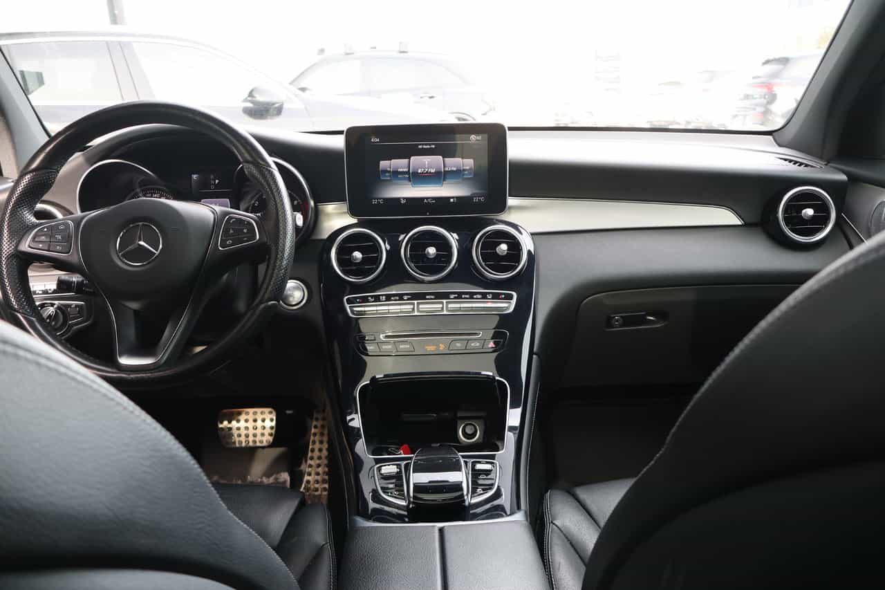 Image 15 Mercedes-Benz GLC-Class GLC300 2017