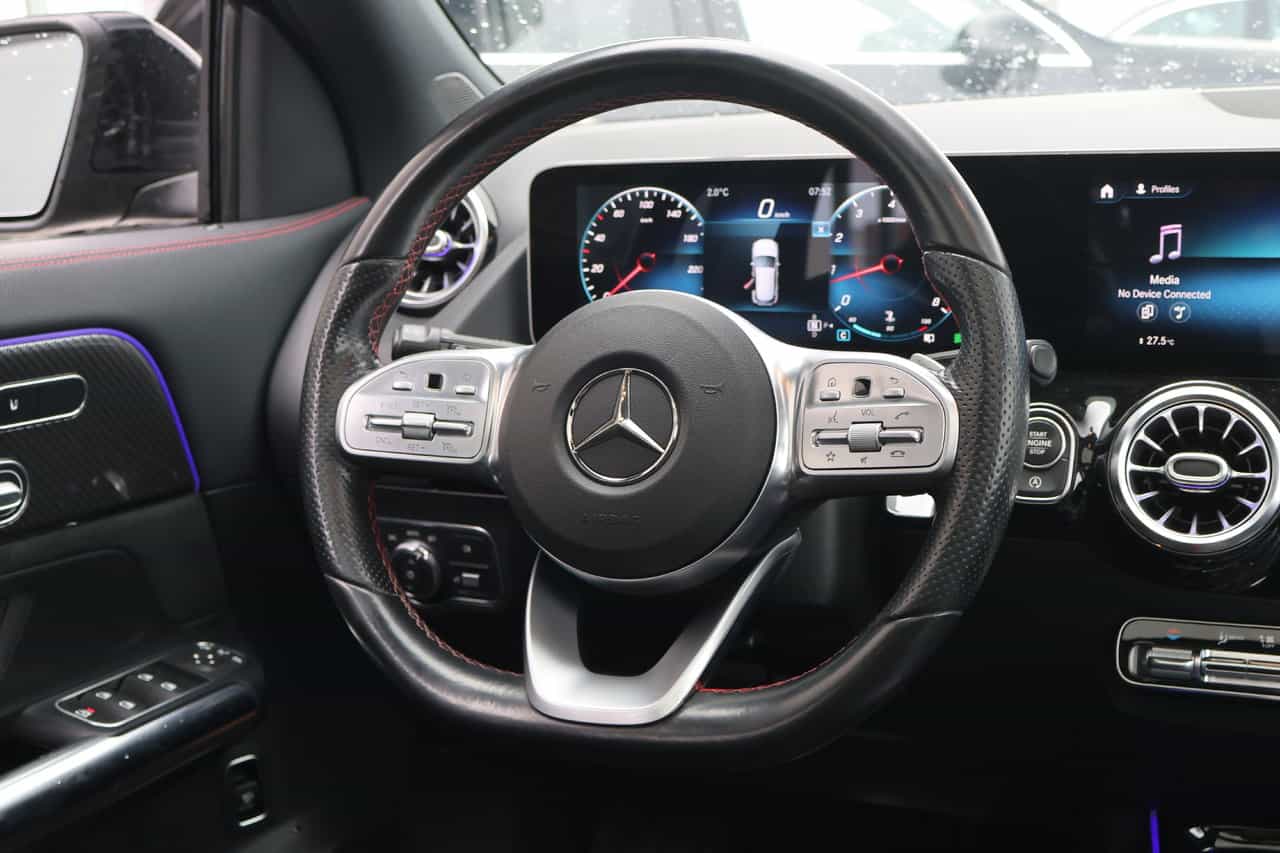 Image 2 Mercedes-Benz GLA-Class GLA250 2021