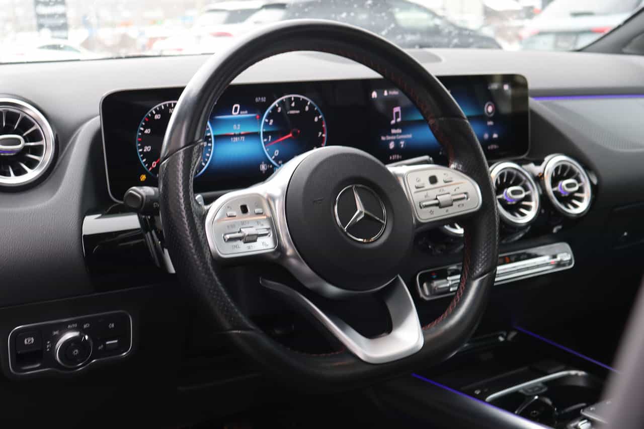 Image 9 Mercedes-Benz GLA-Class GLA250 2021