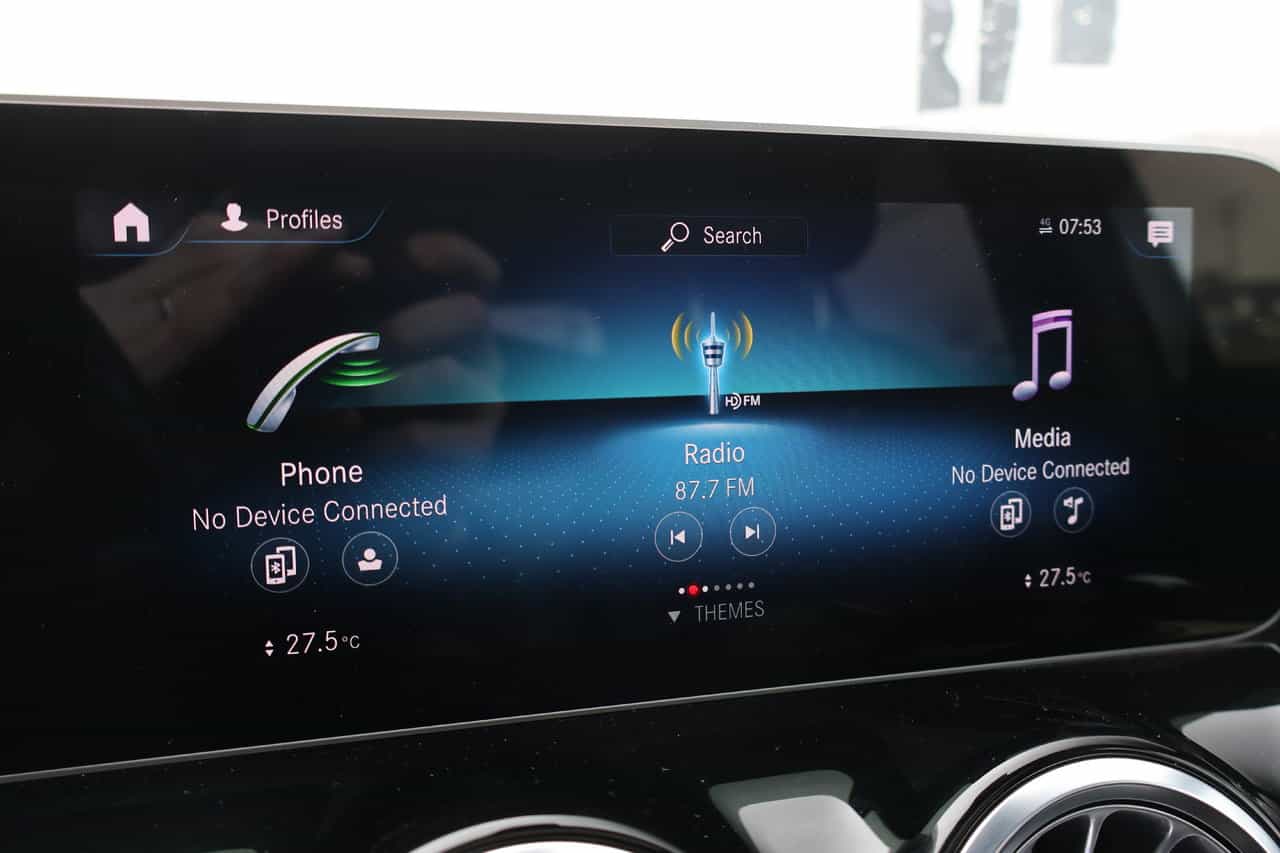 Image 16 Mercedes-Benz GLA-Class GLA250 2021