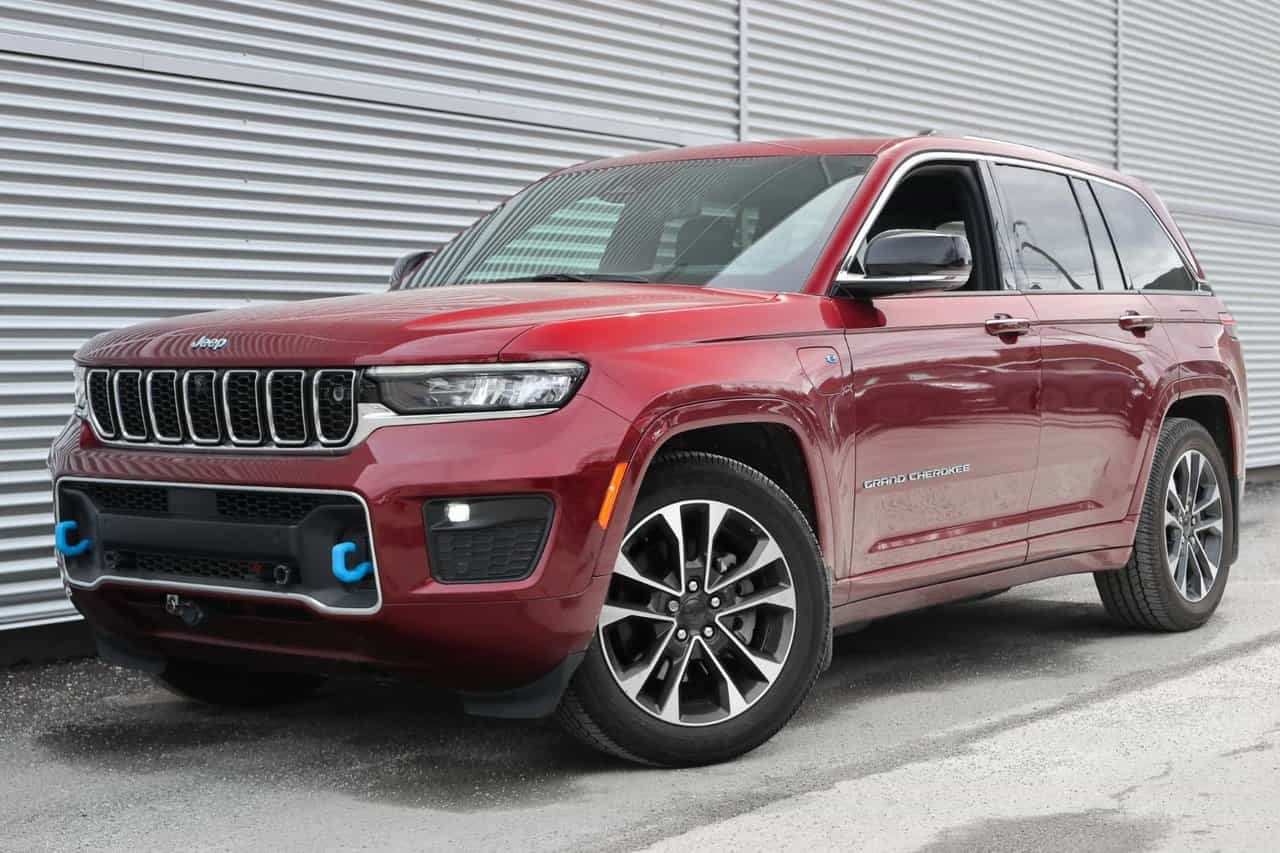 2023 Jeep Grand Cherokee 4xe Overland 4XE - Image 1