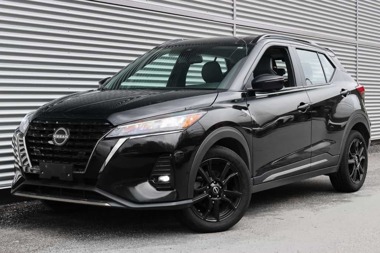 2024 Nissan Kicks Sr - Image 1