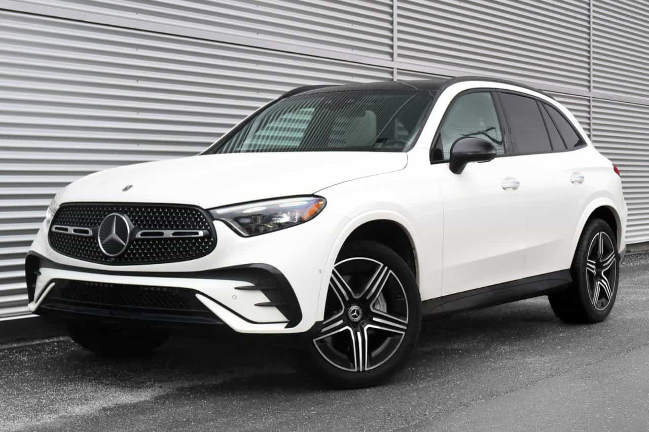 Image 1 Mercedes-Benz GLC GLC300 2025