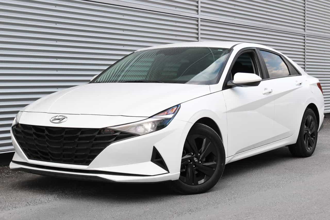 Image 1 Hyundai Elantra Preferred 2022
