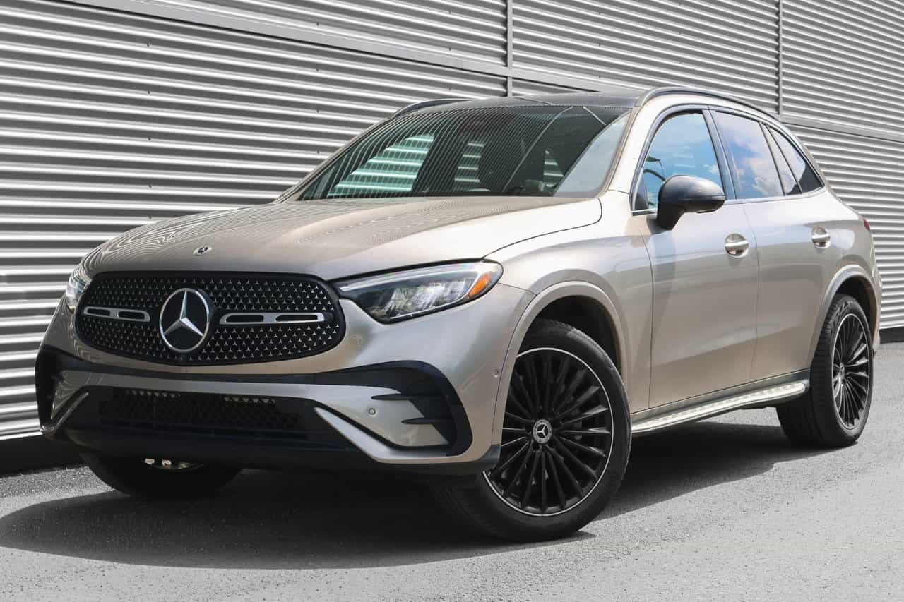 2024 Mercedes-Benz GLC GLC300 - Image 1