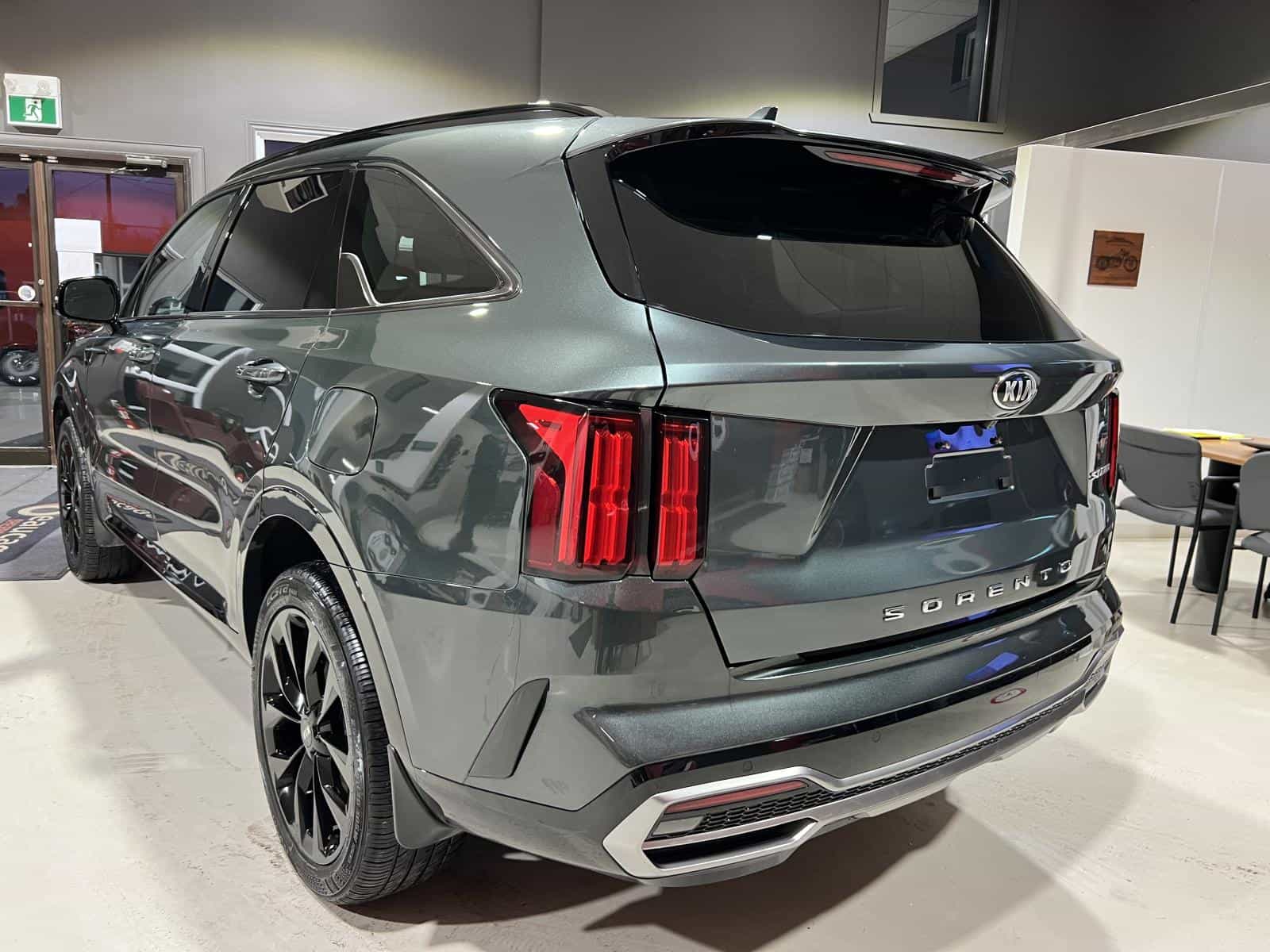 2021 Kia Sorento SX - Image 4