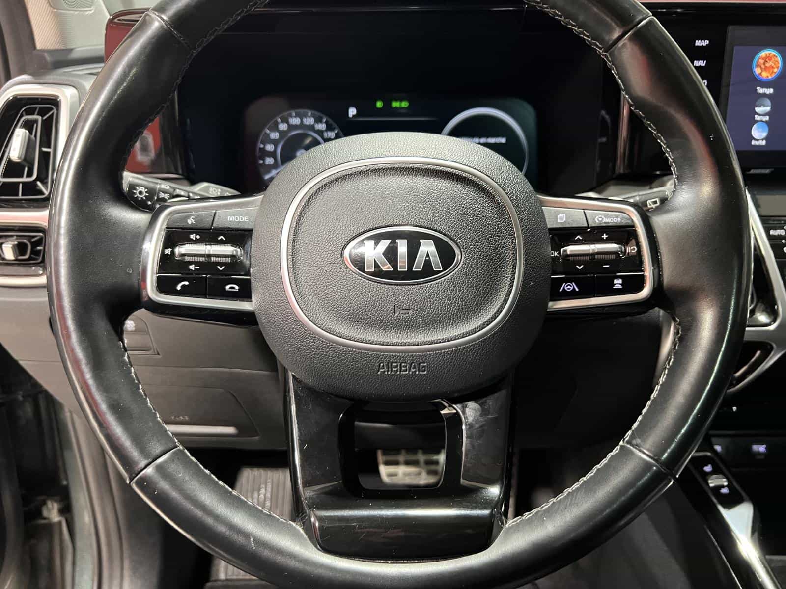 2021 Kia Sorento SX - Image 24