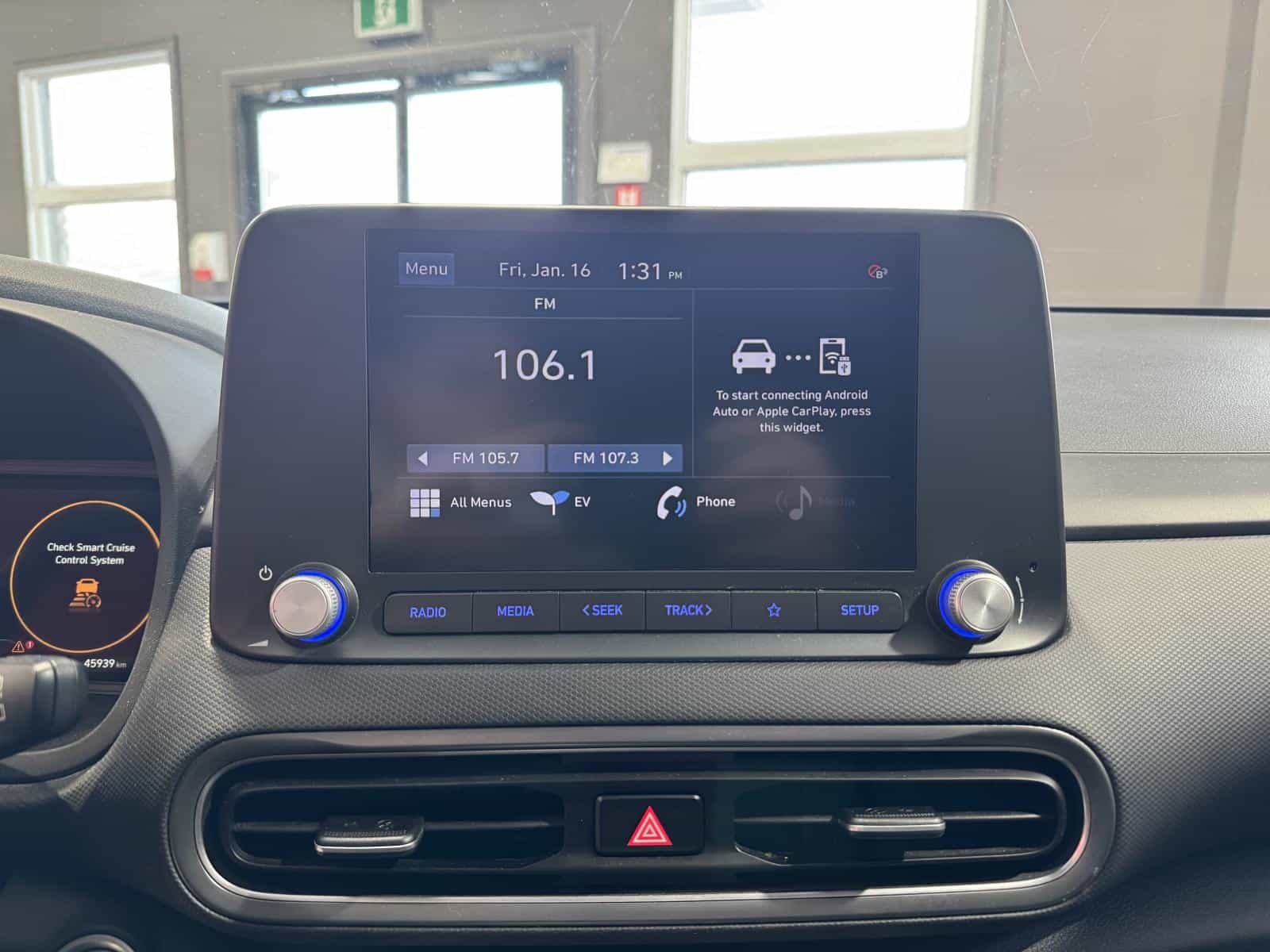 2022 Hyundai Kona EV Preferred - Image 23