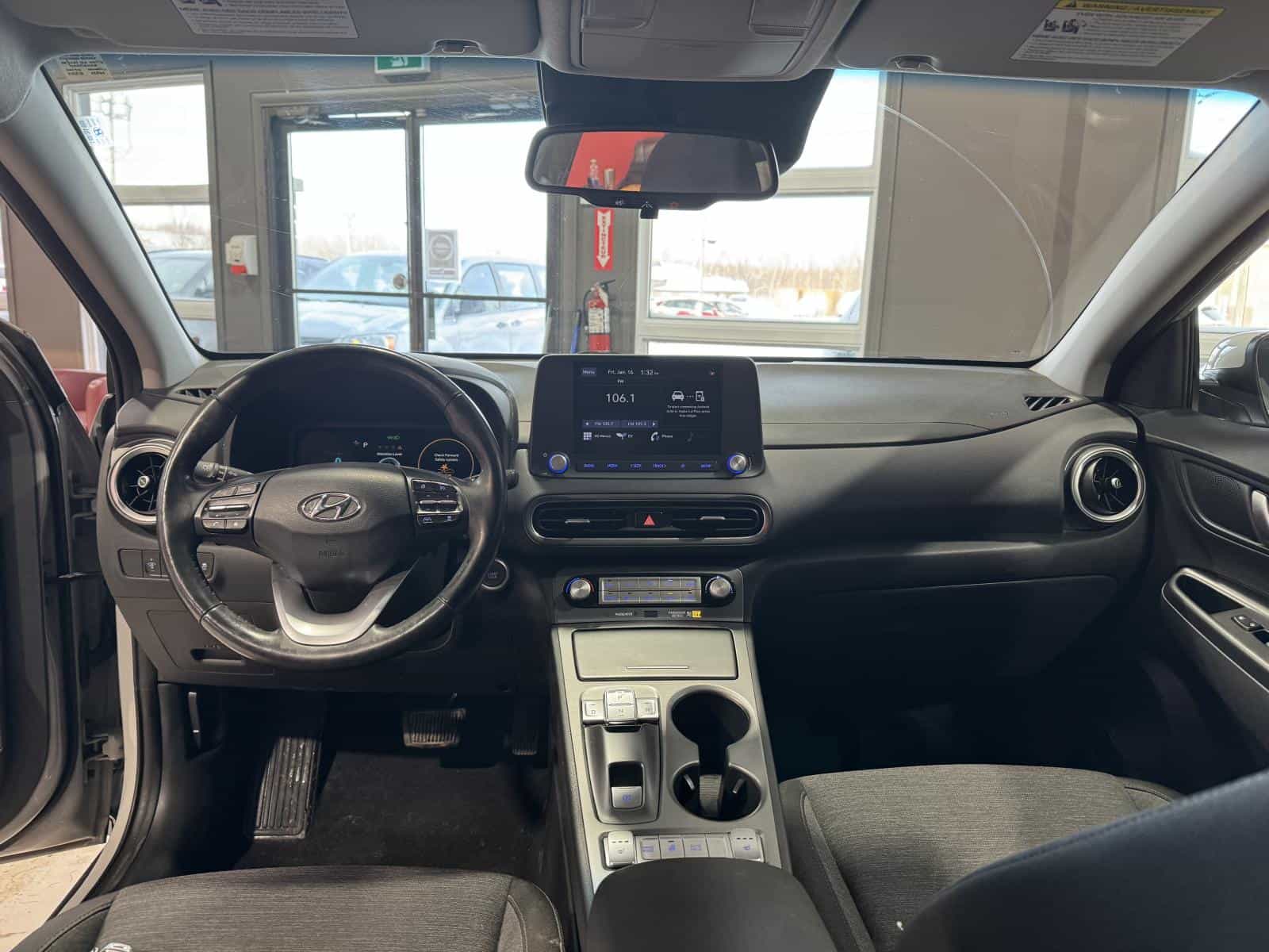 2022 Hyundai Kona EV Preferred - Image 29