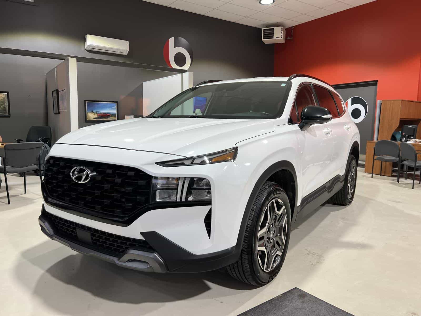 2022 Hyundai Santa Fe Urban - Image 1